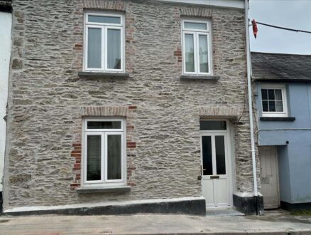 lime pointing plastering front view house